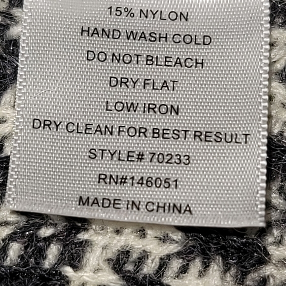 Monteau Multicolor Patterned Cardigan - Picture 9 of 11